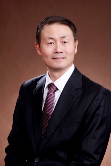 周增明教授-——军事思想家，北京卫戍区副参谋长，大校军衔！
